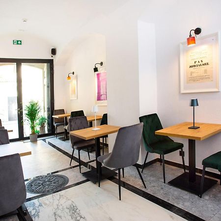 Hotel Teatr Красков Екстериор снимка