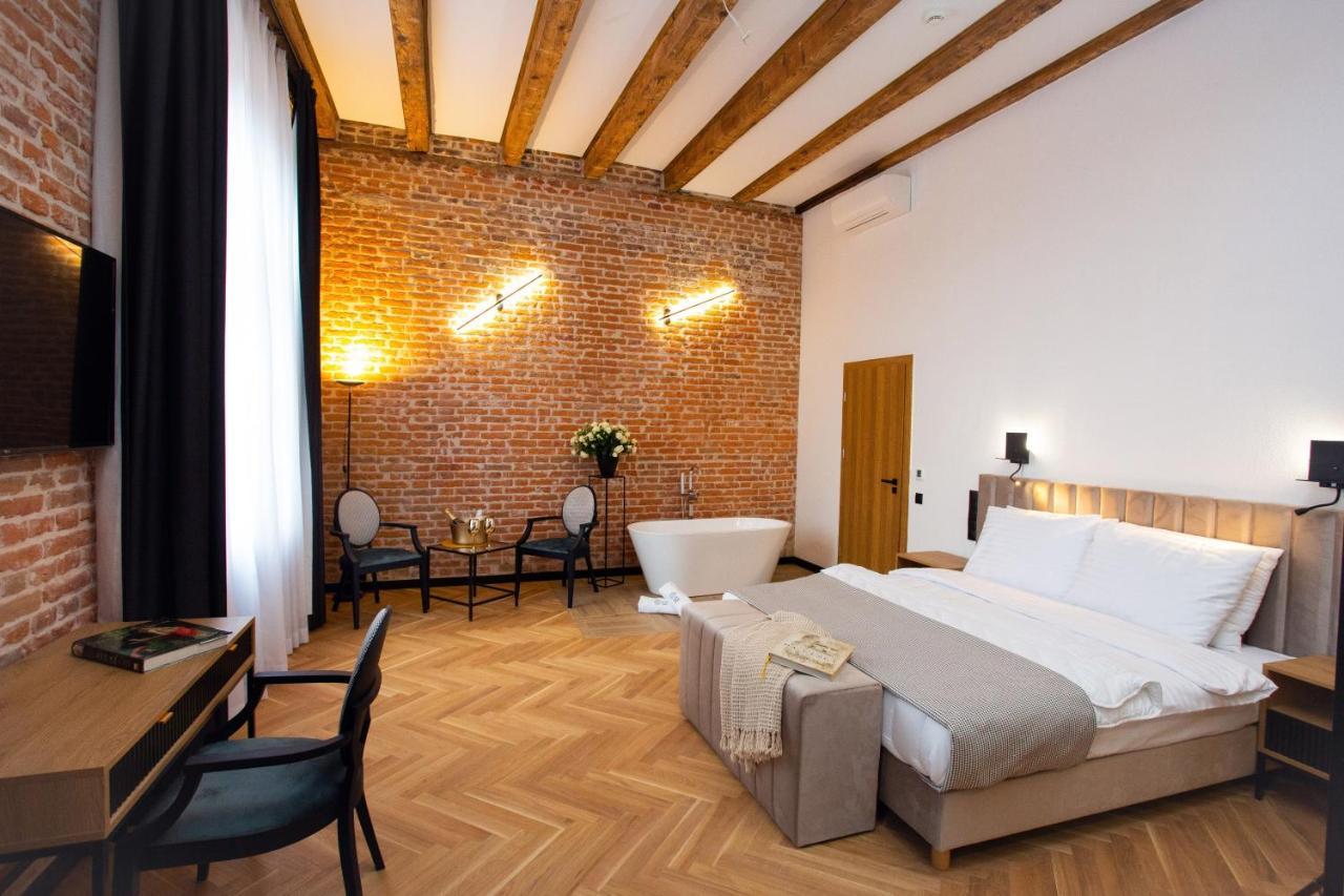 Hotel Teatr Красков Екстериор снимка