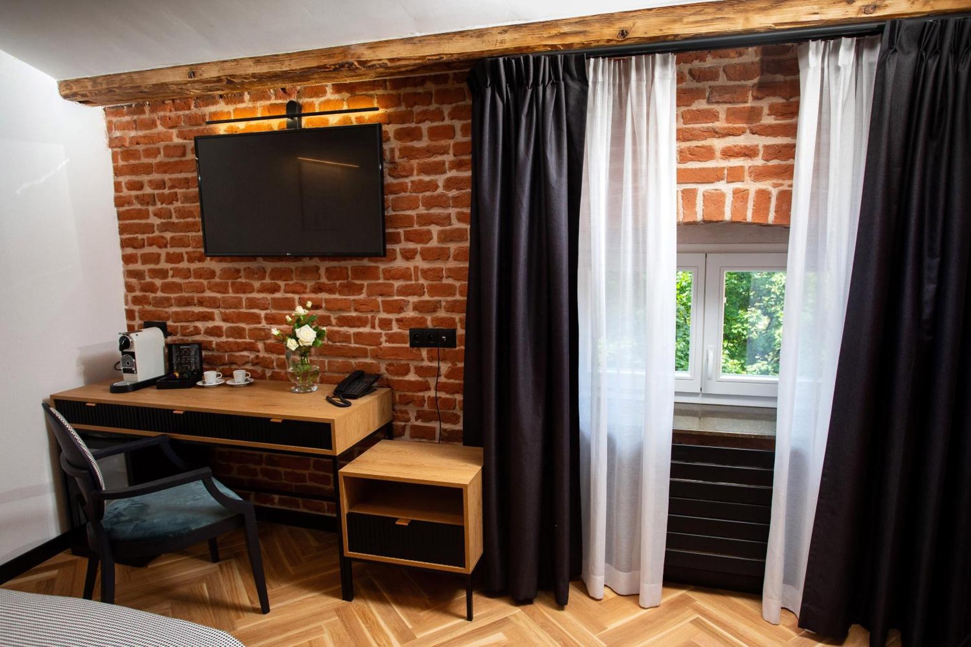 Hotel Teatr Красков Екстериор снимка